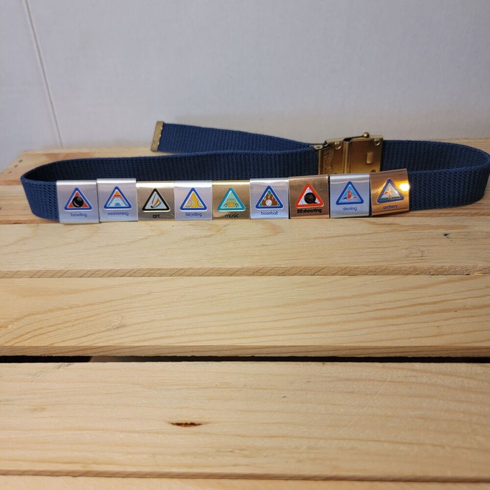 Vintage Cub Scouts Belt w/ 9 Slides